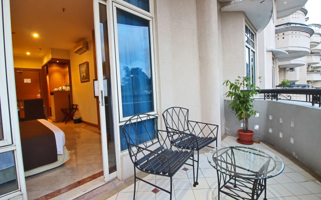 Grand Eska Hotel & Suite