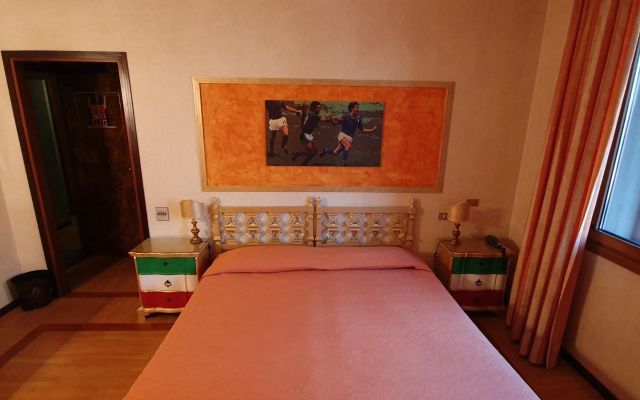 Admiral Hotel