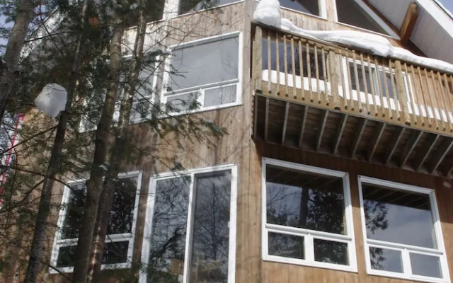 Warbler's Roost Country Inn B&B