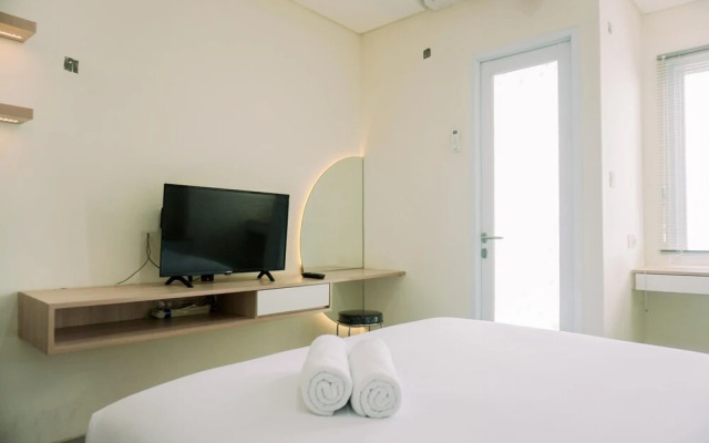 Homey Living And Comfy Studio Apartment At B Residence