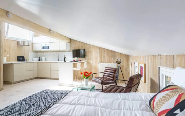Lovely Attic Studio in Capucins