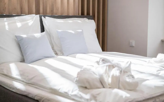 Allma'& rooms 4you