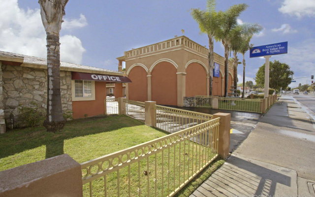 Legacy Inn and Suites