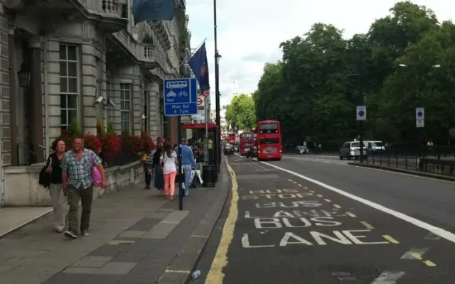 Hostel Houses Mayfair