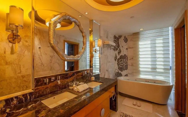 New Century Grand Hotel Xinxiang