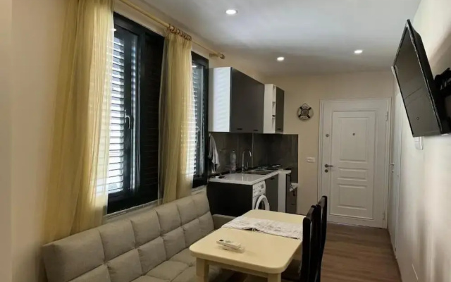 Tirent Apartment - Cozy Bedrooms Stay by Golem Beach.