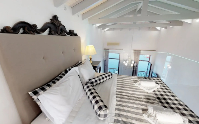 Porto Enetiko Suites