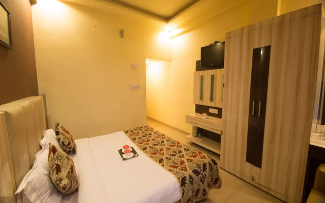OYO 2046 President Hotel