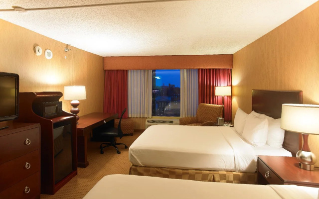 Radisson Rochester Riverside