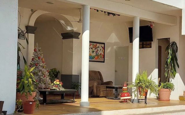 Hotel Nayar