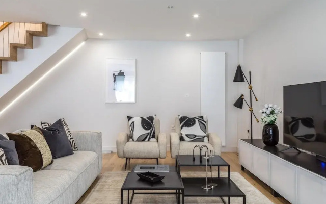 Modern Family Home in Kensington