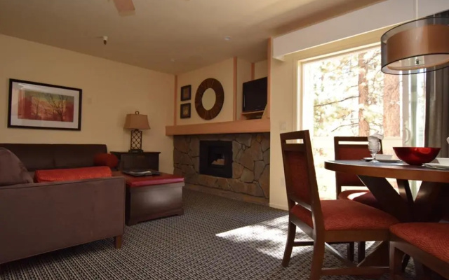 The Lodge at Kingsbury Crossing