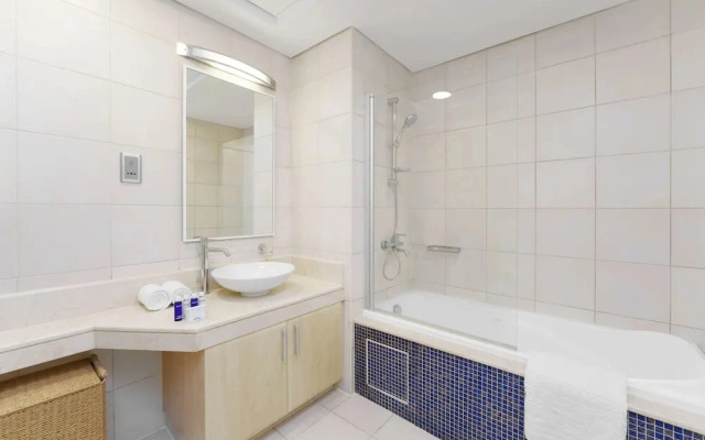 Maison Privee - Elegant Coastal Apt on Palm Jumeirah