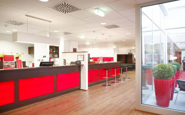 Отель Plaza Inn Amedia Wien