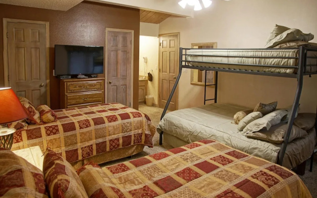 The Phoenix 102 [4-Bedroom] (202757-3657) Condo