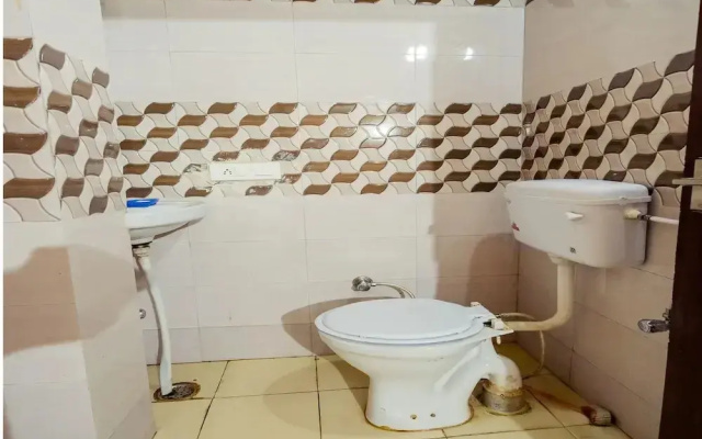 OYO 12395 Home Cozy 1BHK Near Mussoorie Bus Stand