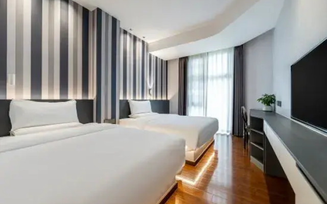 Yiba Yuanxin Villa (Zhuhai Innovation Fang Dian)