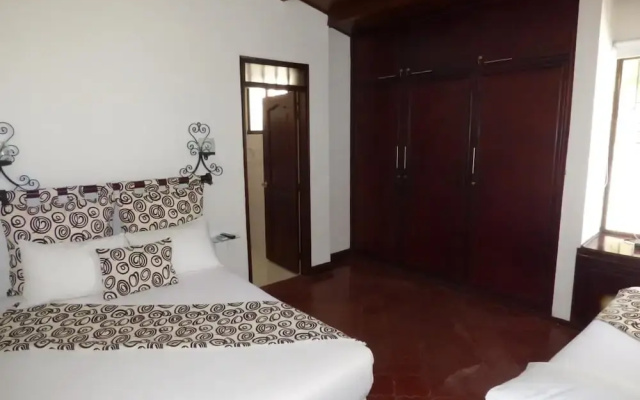 Hotel Mizare I