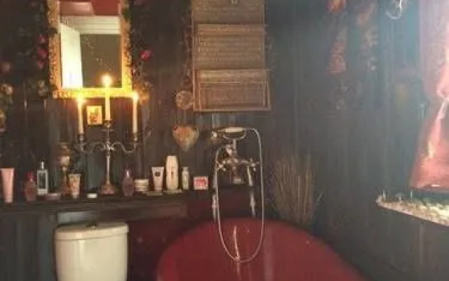 Caspians Boutique Guesthouse