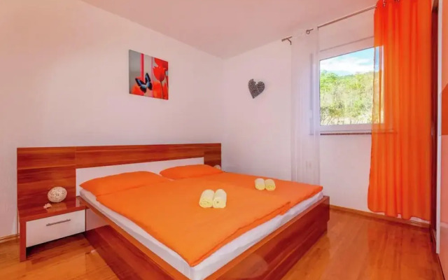 Serene Apartment in Dramalj with Hot Tub