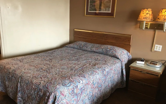Thunderbird Motel