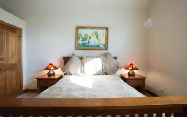 Drake Park Villa-On River-3BR/2.5B