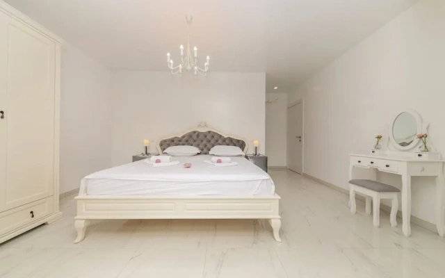 Beachfront Villa Baronessa with Pool
