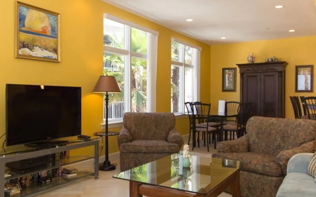 Bradenton Beach Club D