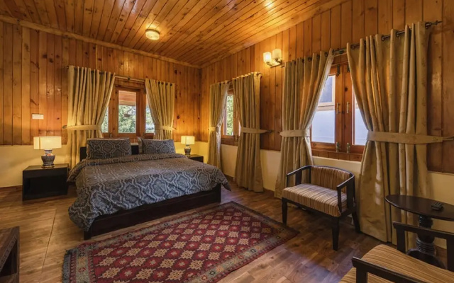 Pine Park Glade Resort Shogran