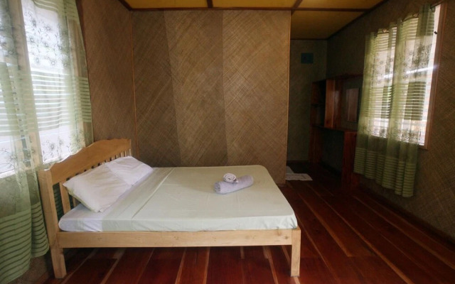 Jjs Backpackers Village