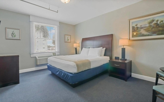 Crystal Bay Historic Hotel
