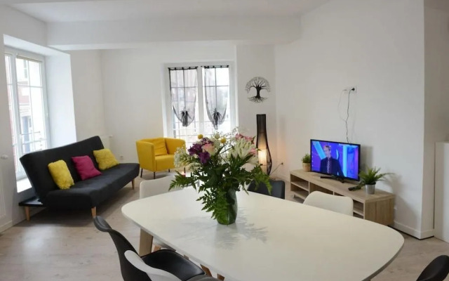 2 Bedroom Apartment, Downtown Dieppe
