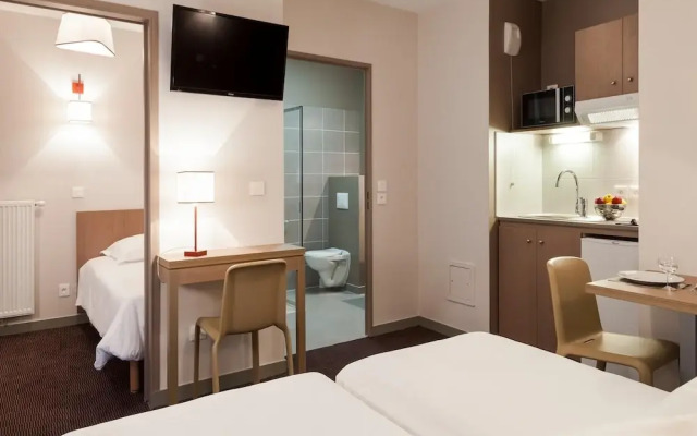 Apartment Near Geneva With Parking