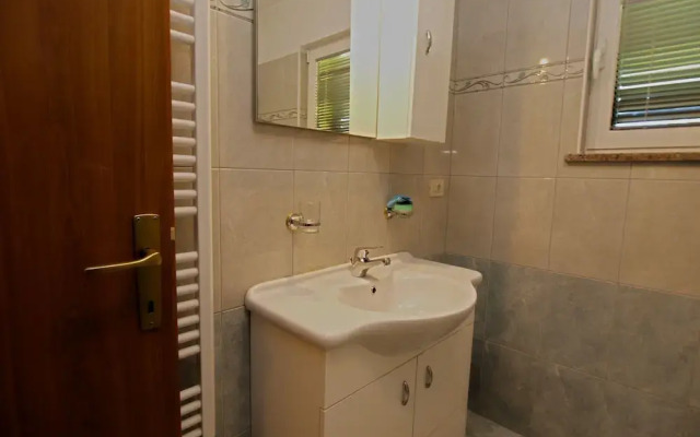 Apartment 1094