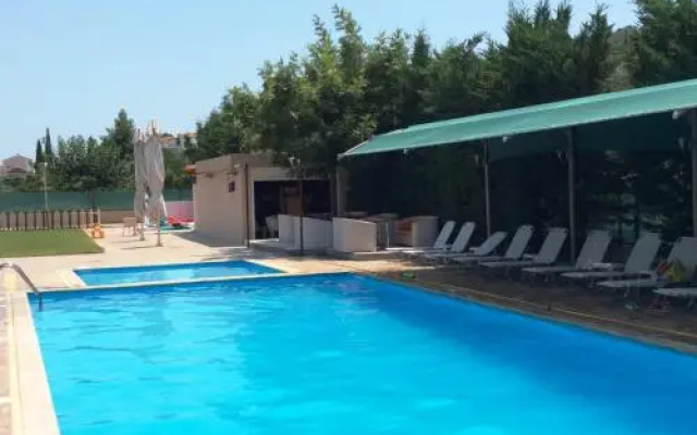Zeis Edo Luxury Apartments