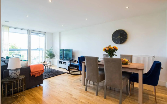 Greenwich Riverside 2 bed apartment Sleeps 6