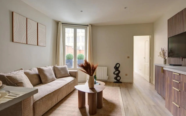 201 Suite Anne