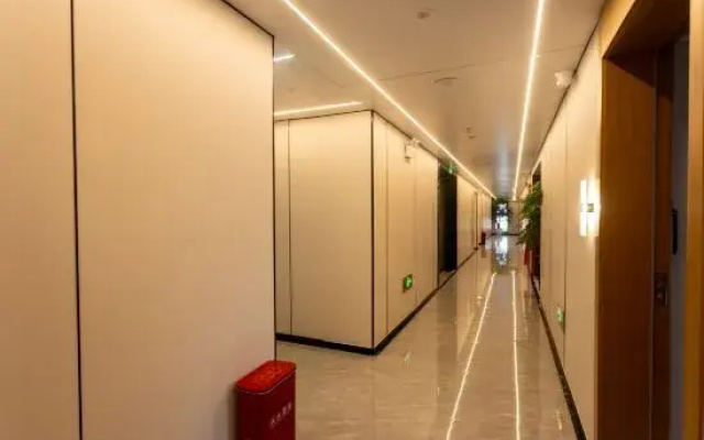 Tingyu Ge Hotel (Guiyang Guanshan Lake Olympic Sports Center)