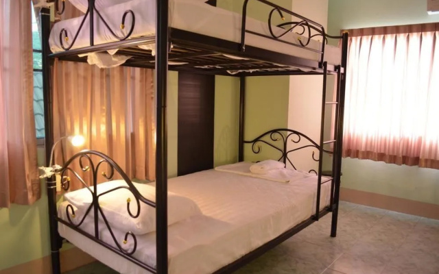 Nimman Expat Home