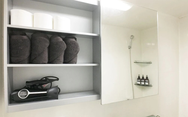 Sunny House Hongik snt 1mins