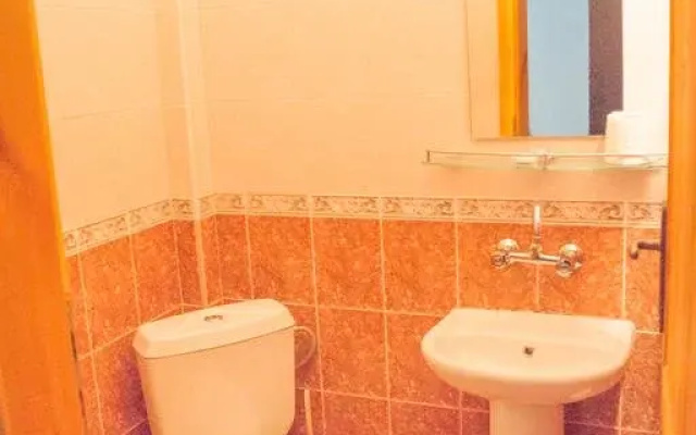 Tonis Guest House