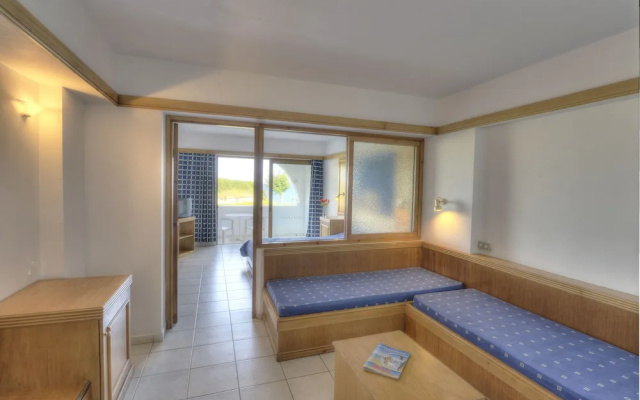 Alfa Beach Hotel