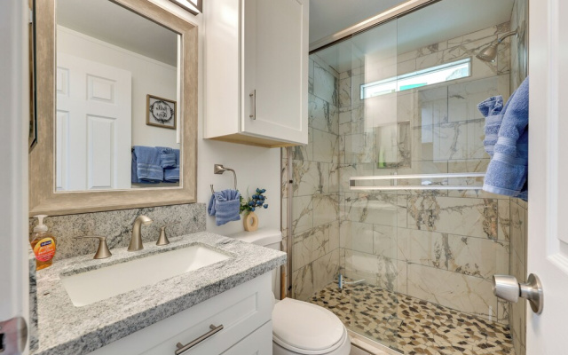 8 Mi to Laughlin Riverwalk: Waterfront Retreat