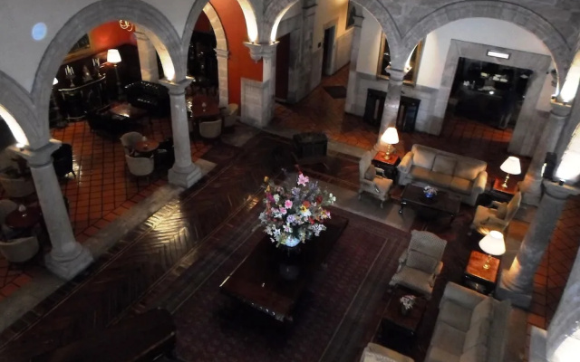 Hotel Virrey De Mendoza