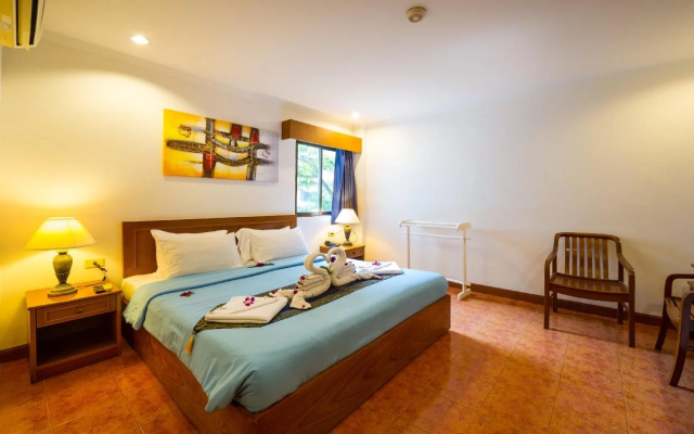 Happy Holiday Resort and Apartments Patong Beach