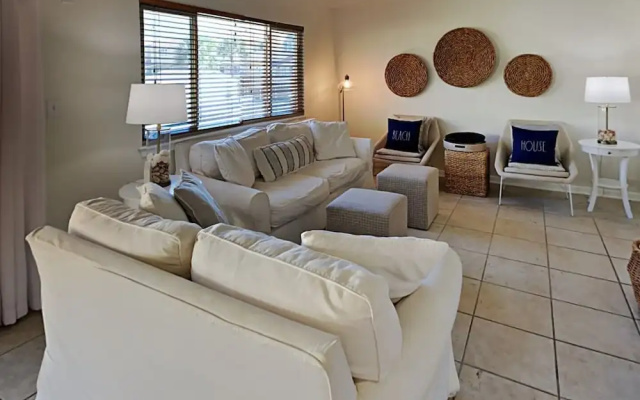 Regency Cabanas D3