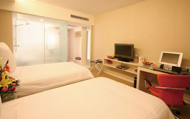 Xiangbao Lake Hotel