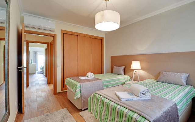 Albufeira Paradise With Pool by Homing