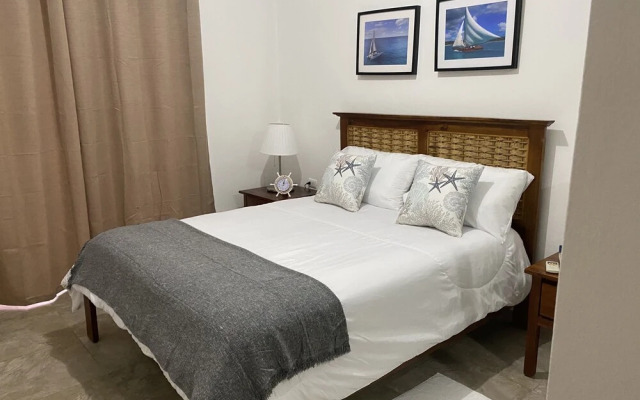 Bahia Azul Beach & Pool Apartment