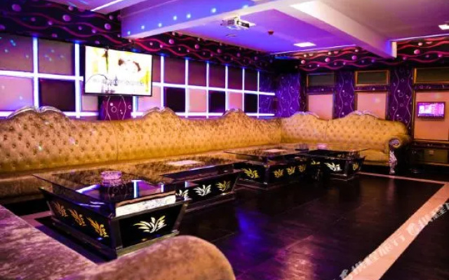 Lijin Holiday Hotel